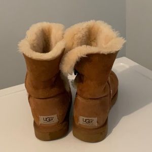 Bailey Button Mini UGG boots